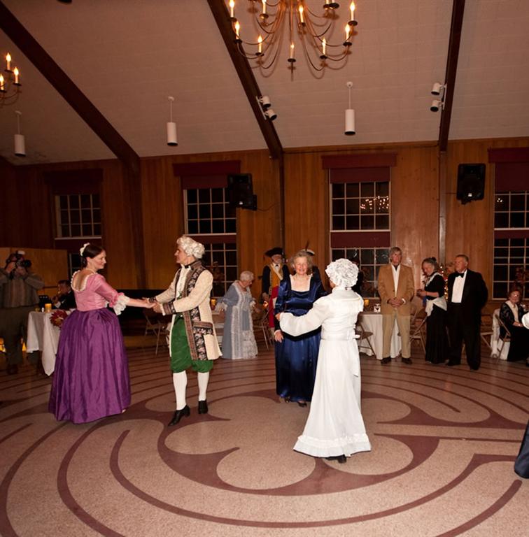 Ball guests dancing at the 375th Gala